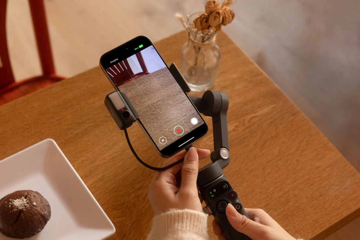 Стабилизатор DJI Osmo Mobile 7 — фото 8